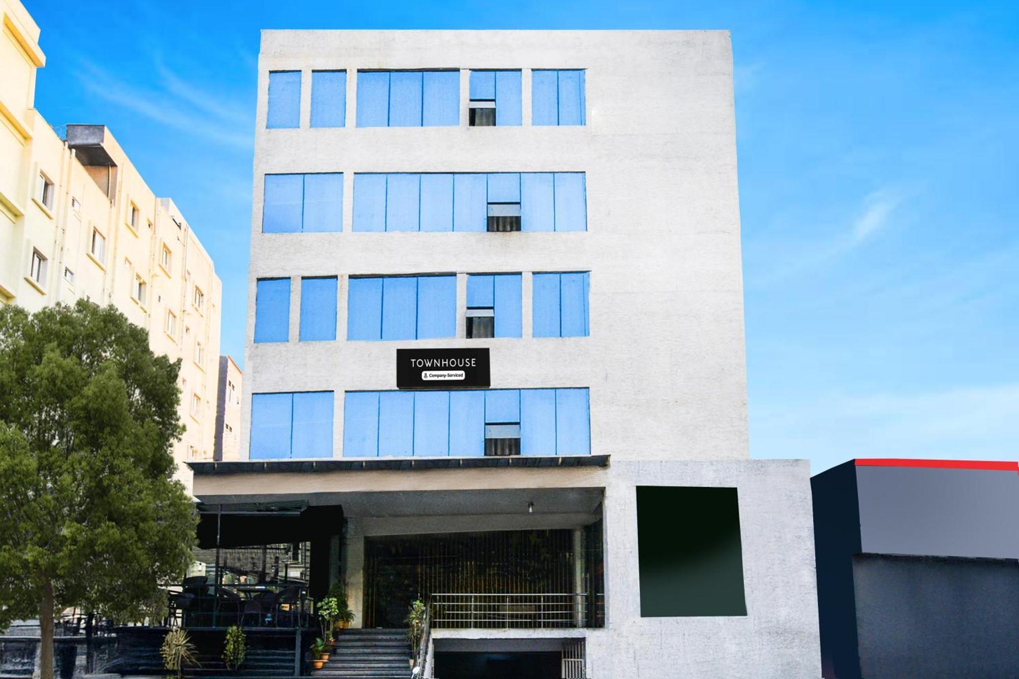 Super Townhouse Madhapur 100 Feet Road Formerly Jkc Grand Hyderabad Ngoại thất bức ảnh