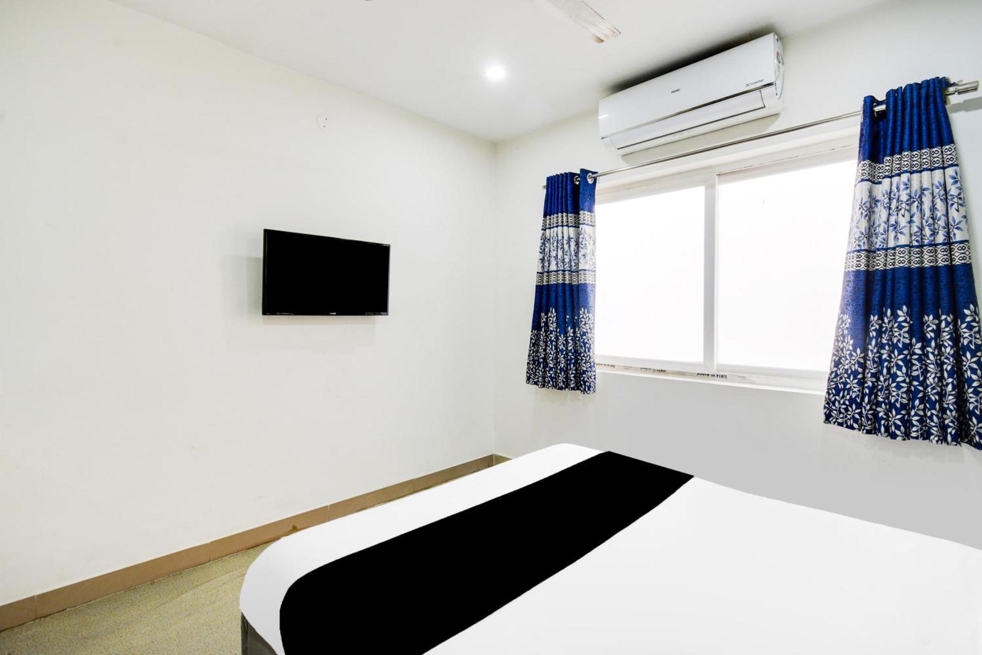 Super Townhouse Madhapur 100 Feet Road Formerly Jkc Grand Hyderabad Ngoại thất bức ảnh